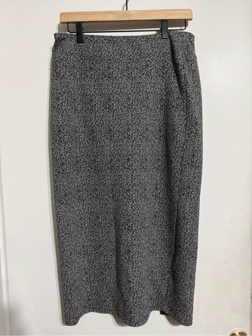 14th & Union Black and White Tweed Pencil Skirt